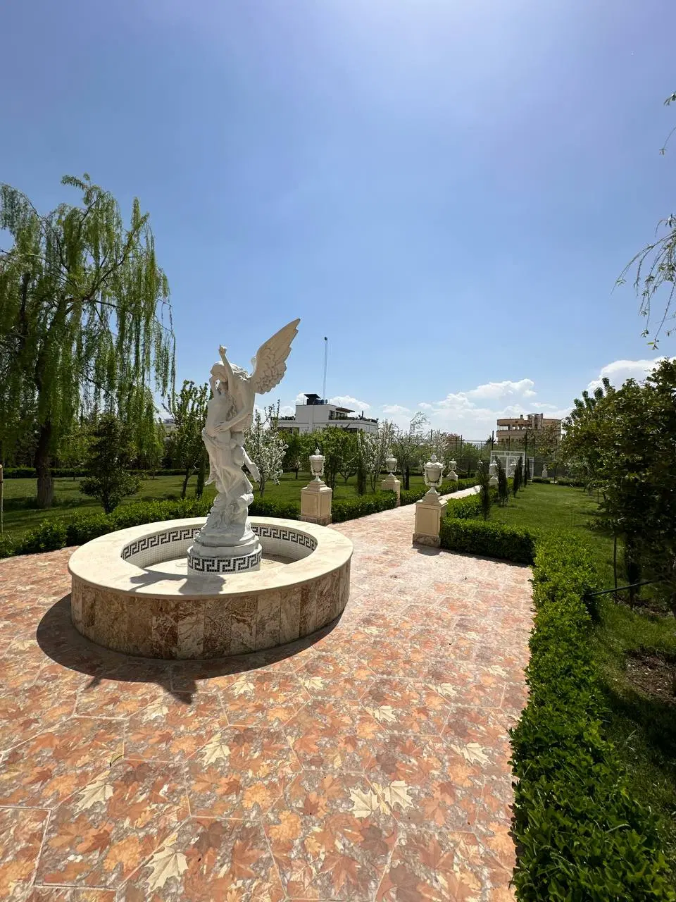 باغ ویلا ۲۰۰۰ متری کردان