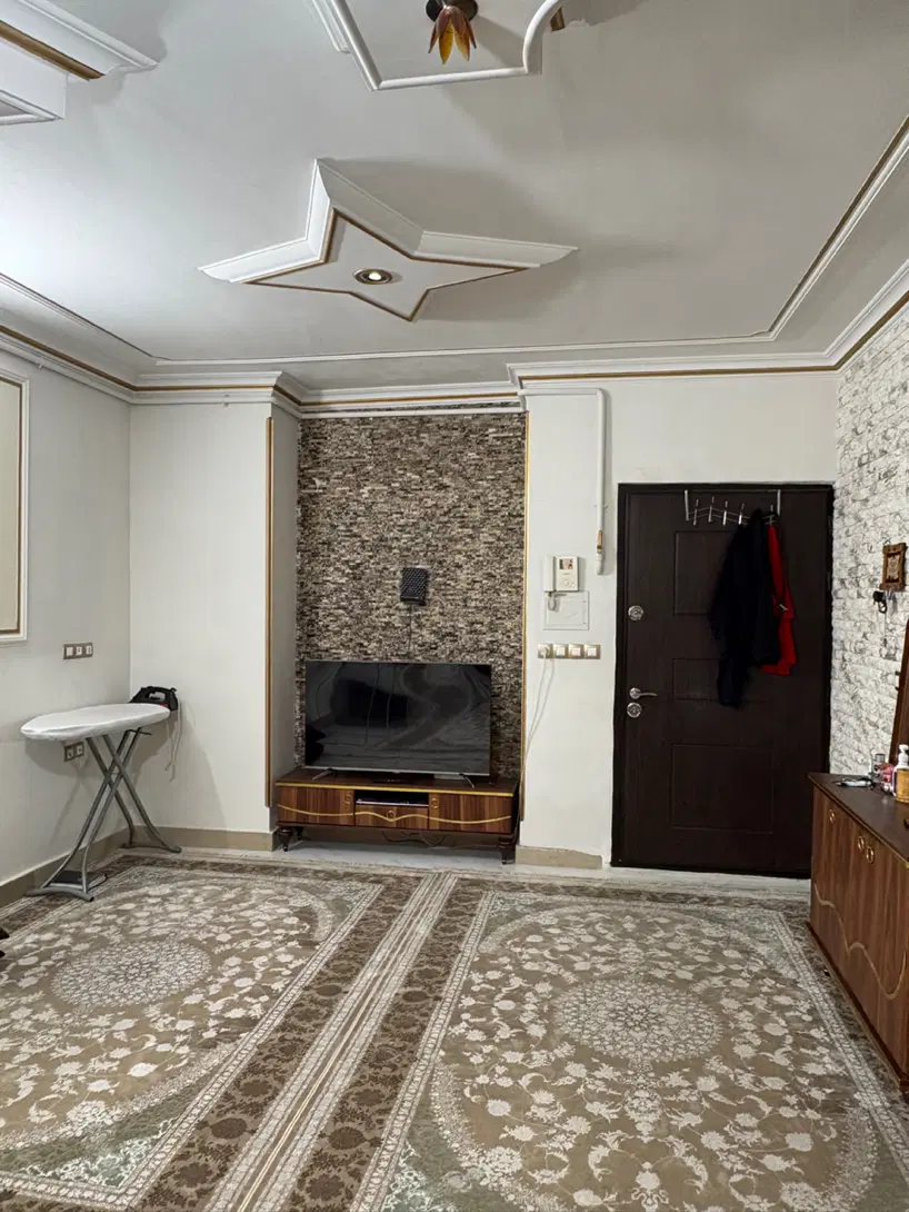فروش واحد بر خیابان رازی_جزام_روبه نما_اراسته