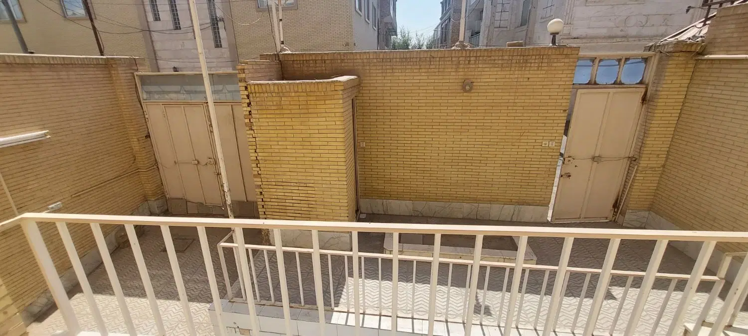 منزل ۲ طبقه ۱۴۲ متری خیابان خلیل حسن بیکی
