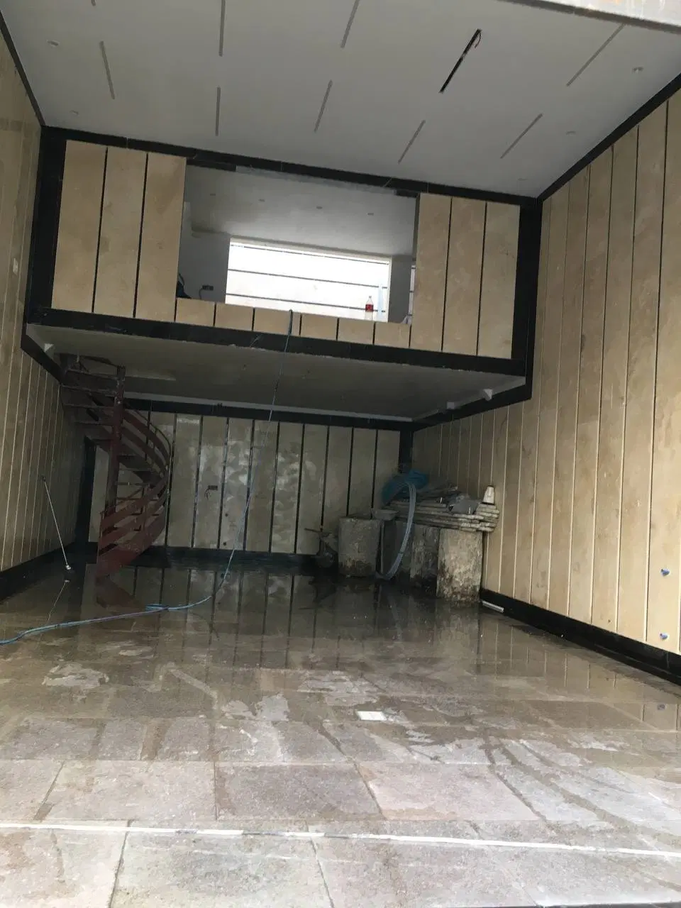 ۷۲ متر تجاری همکف نیروهوایی( خ خشی)