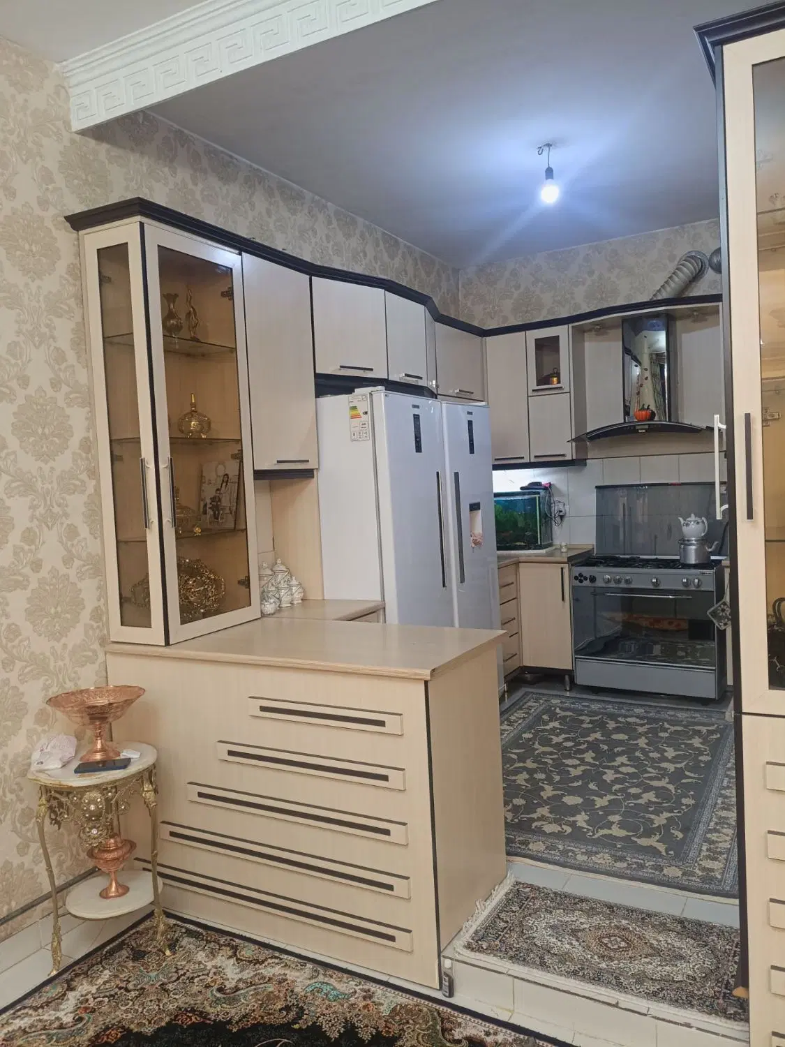 آپارتمان همکف عباسی