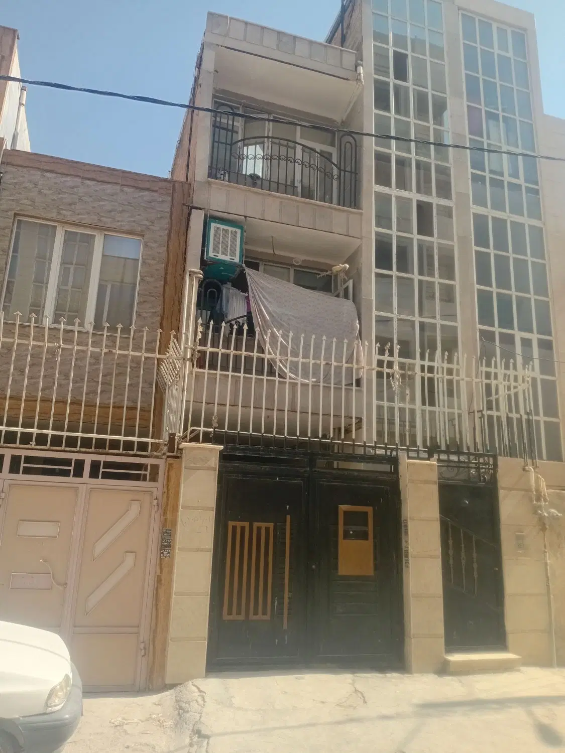 واحد۸۰متری شهرک شهرداری روبرودانش