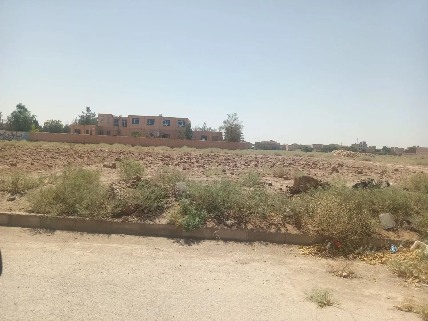زمین محمداباد(واسه انباری)