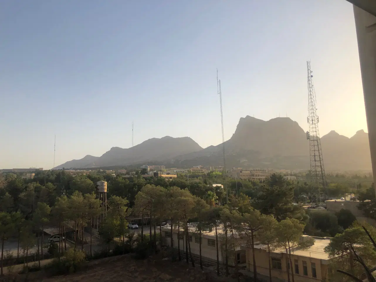 رهن و اجاره آپارتمان ۱۵۰ متر مجتمع مسکونی مرداویج