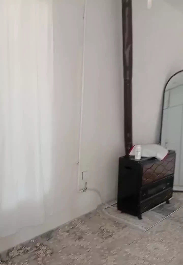 واحد فروشی ۳ لا باز