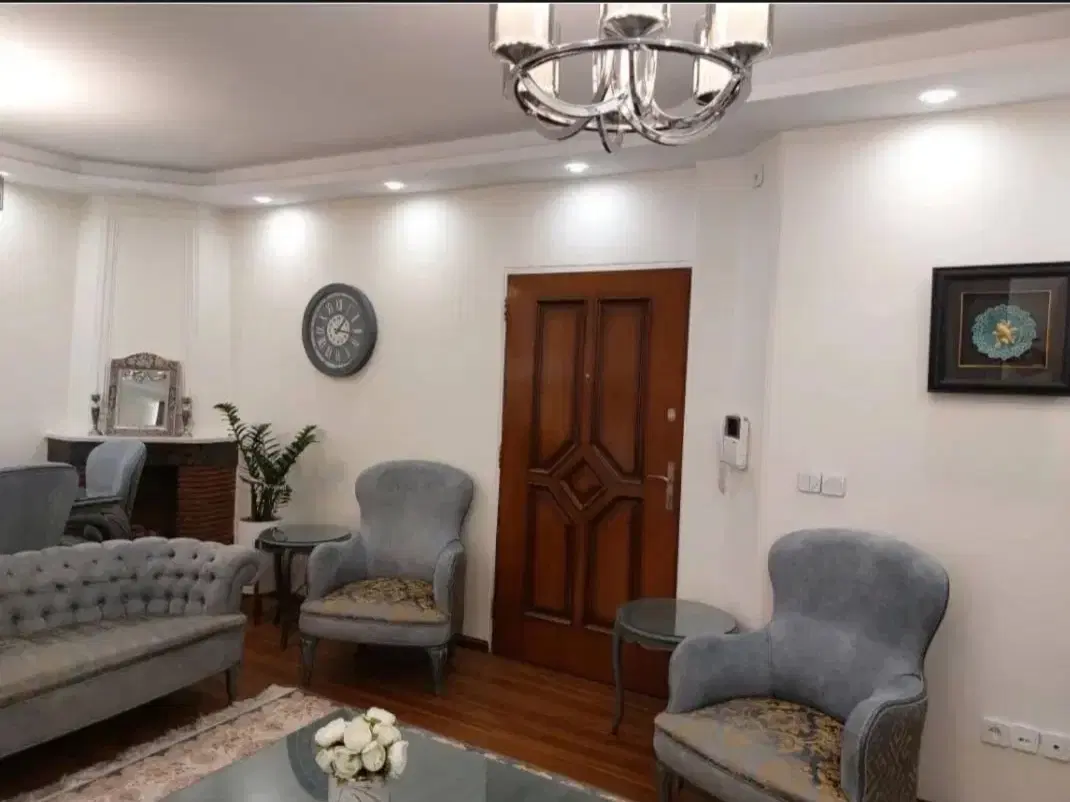 ۷۰ متر_ ۲خواب_پارکینگ دار_شخصی ساز بنفشه ها_ ۱۰۷۰۰