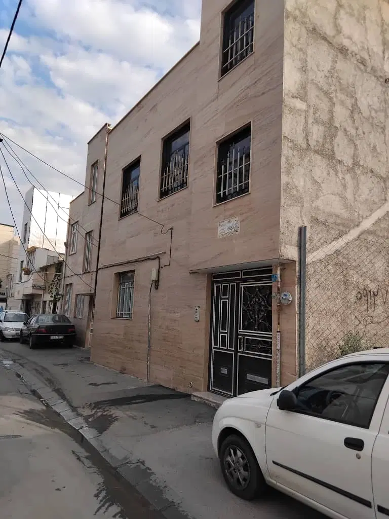 فروش ساختمان دوطبقه ،دو واحد مجزا درملارد