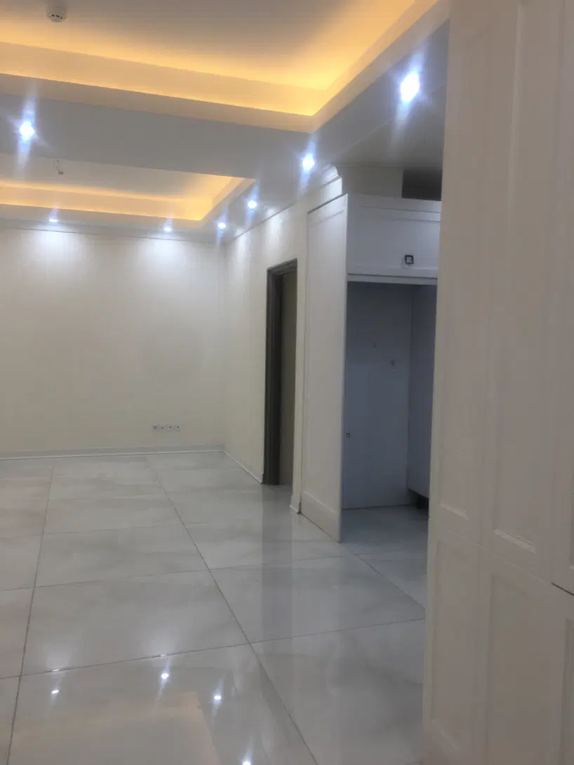 **۵۰ متر سند اداری**