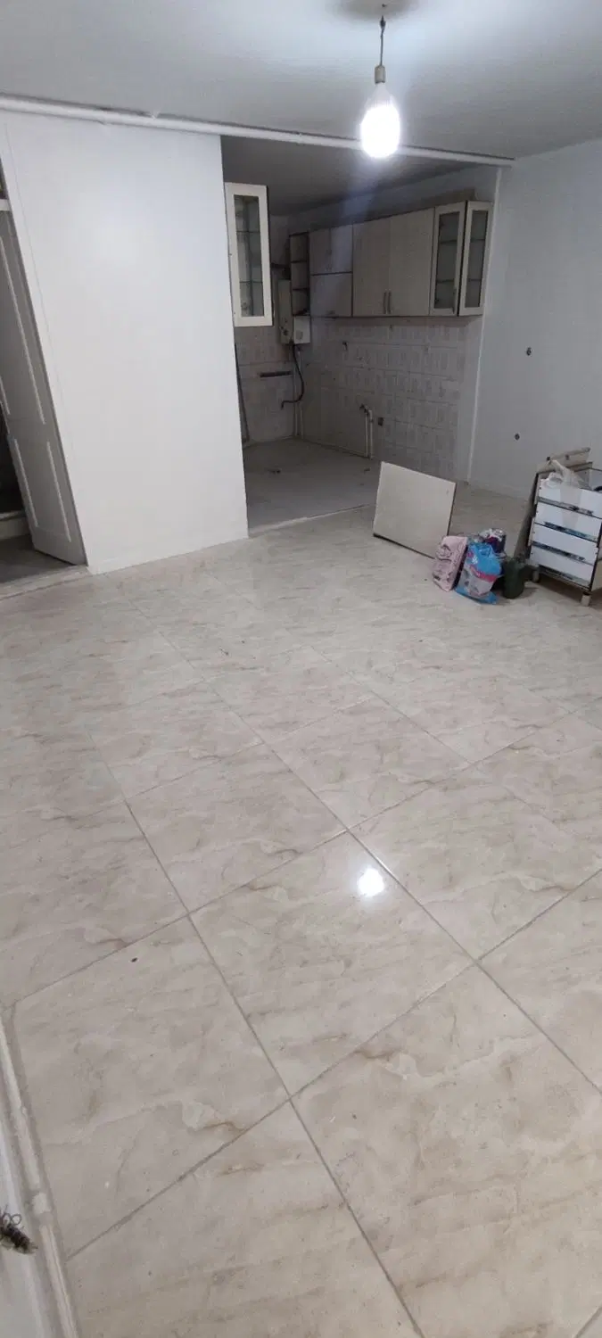 ۶۵ مترخوش‌نقشه بازسازی شده حیاط خلوت + پارکینگ