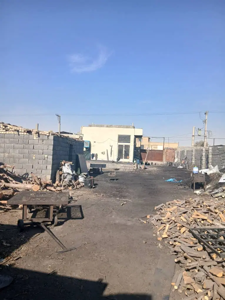 ۵۵۰ مترکارگاه بابرق۳فاز،گاز،آب،مناسب سوله