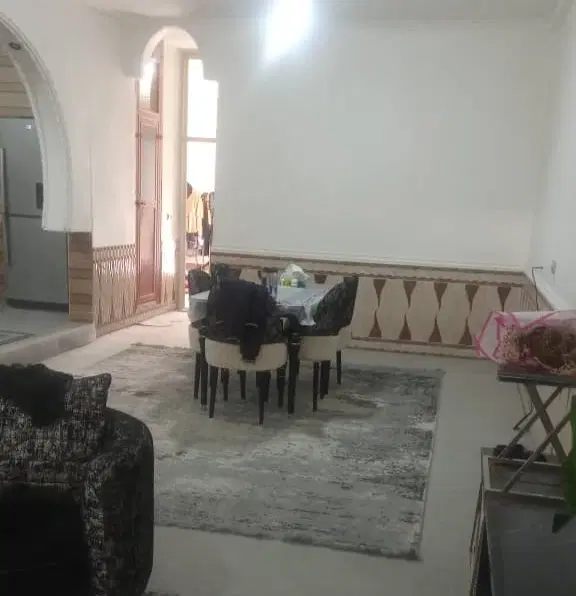 خانه ۱۸۰متری اسدابادی اول خیابان بنی هاشمی