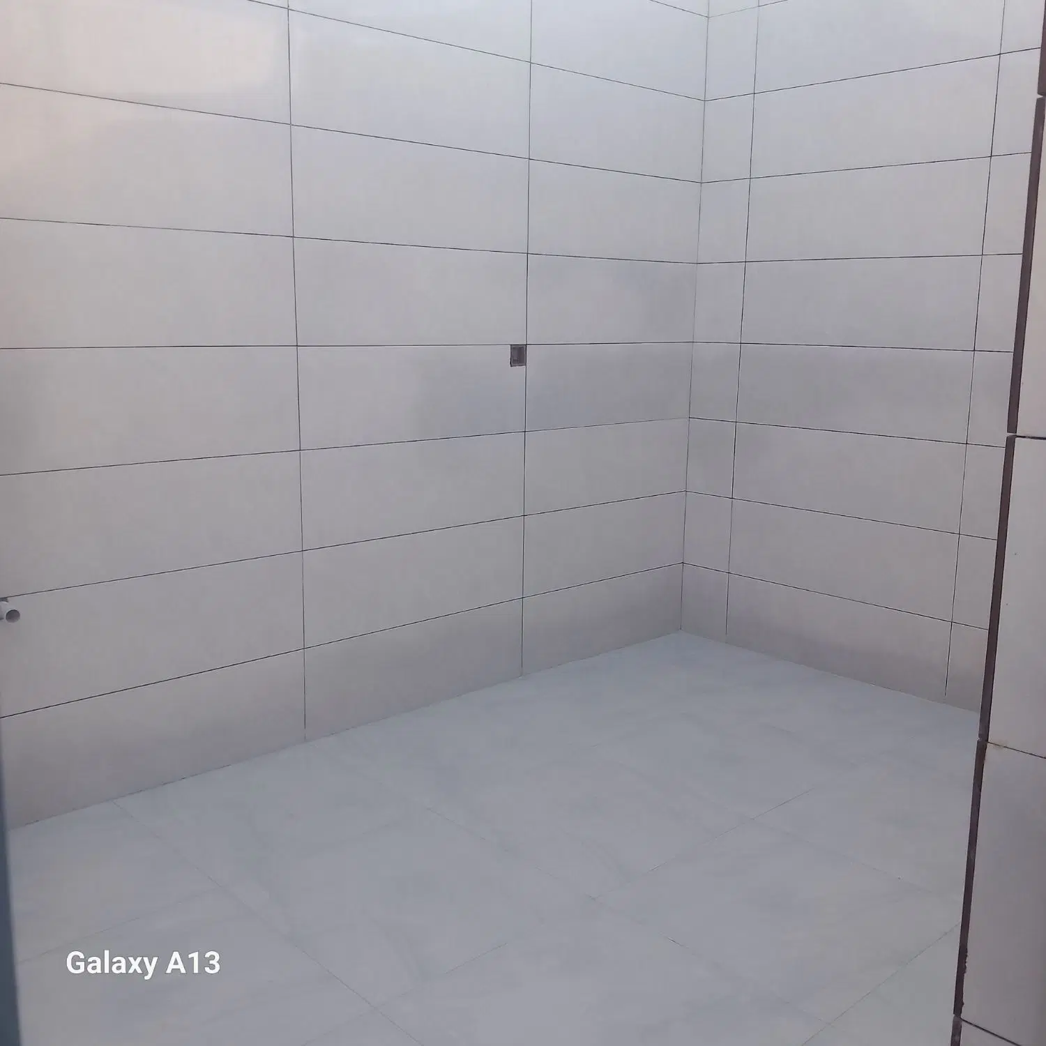 چهار دیواری کنار کمربندی