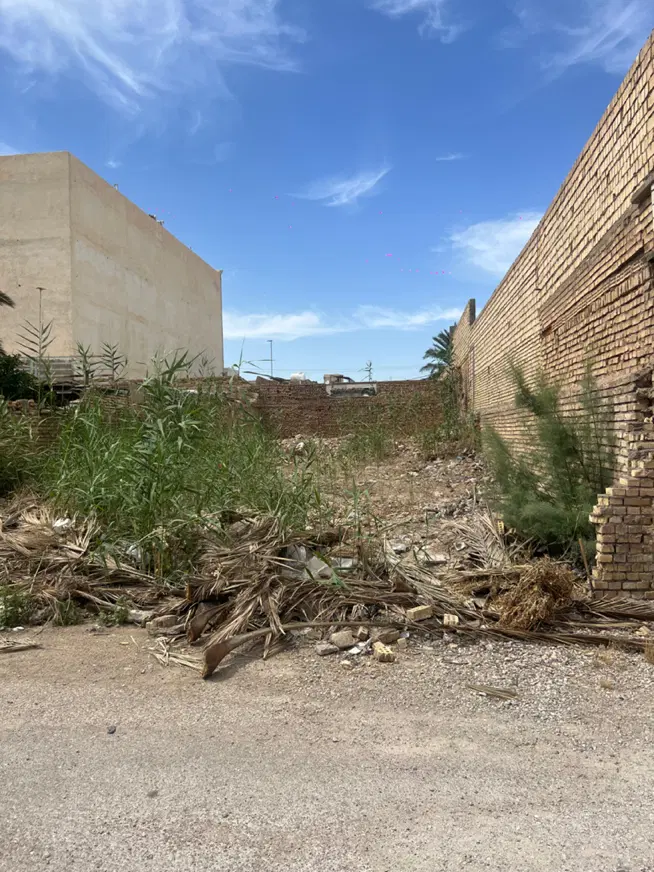 زمین با متراژ ۲۸۳ متر