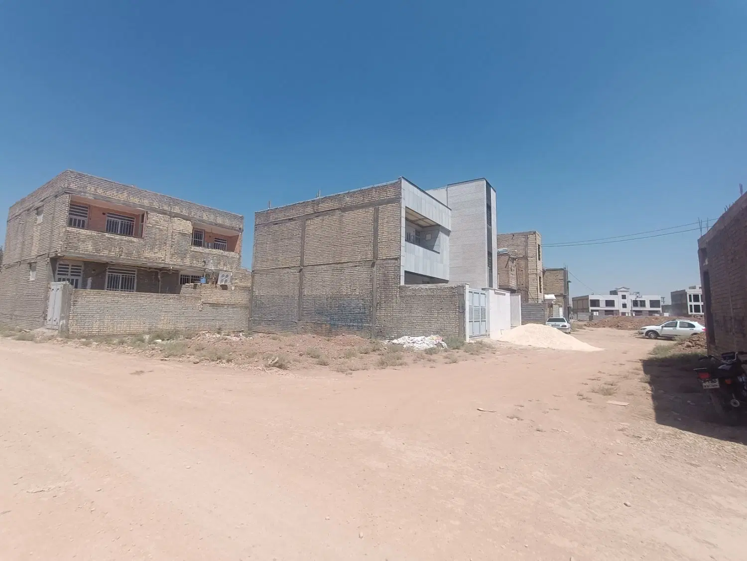 سلام ۱۵۰ متر زمین تجاری مسکونی زیر قیمت بازار