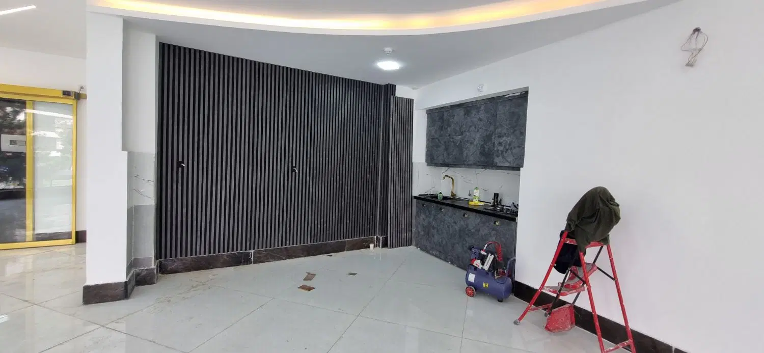 مغازه تجاری حاشیه بلوار اصلی