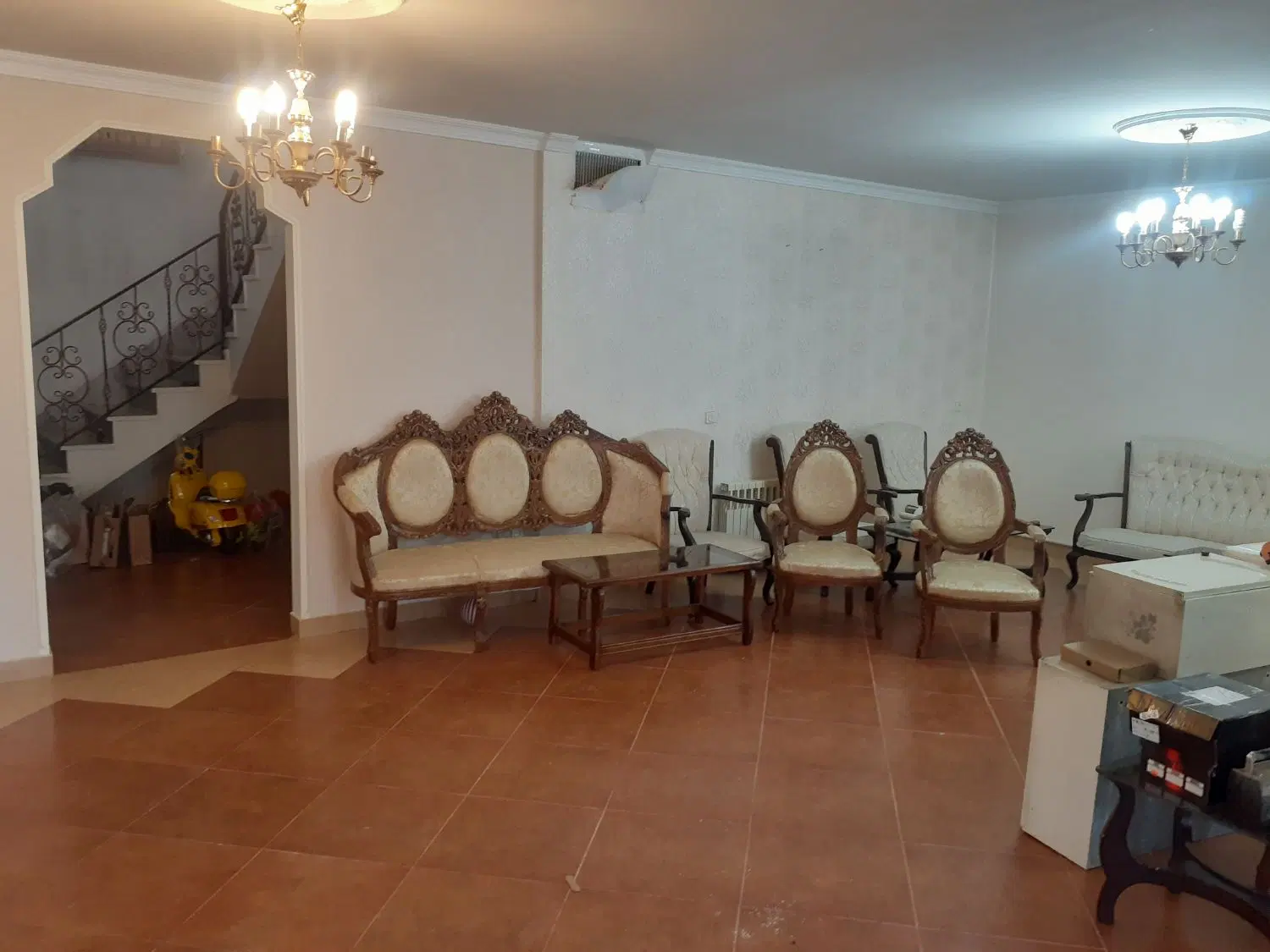 ۸۵ متر اجاره ای انقلاب