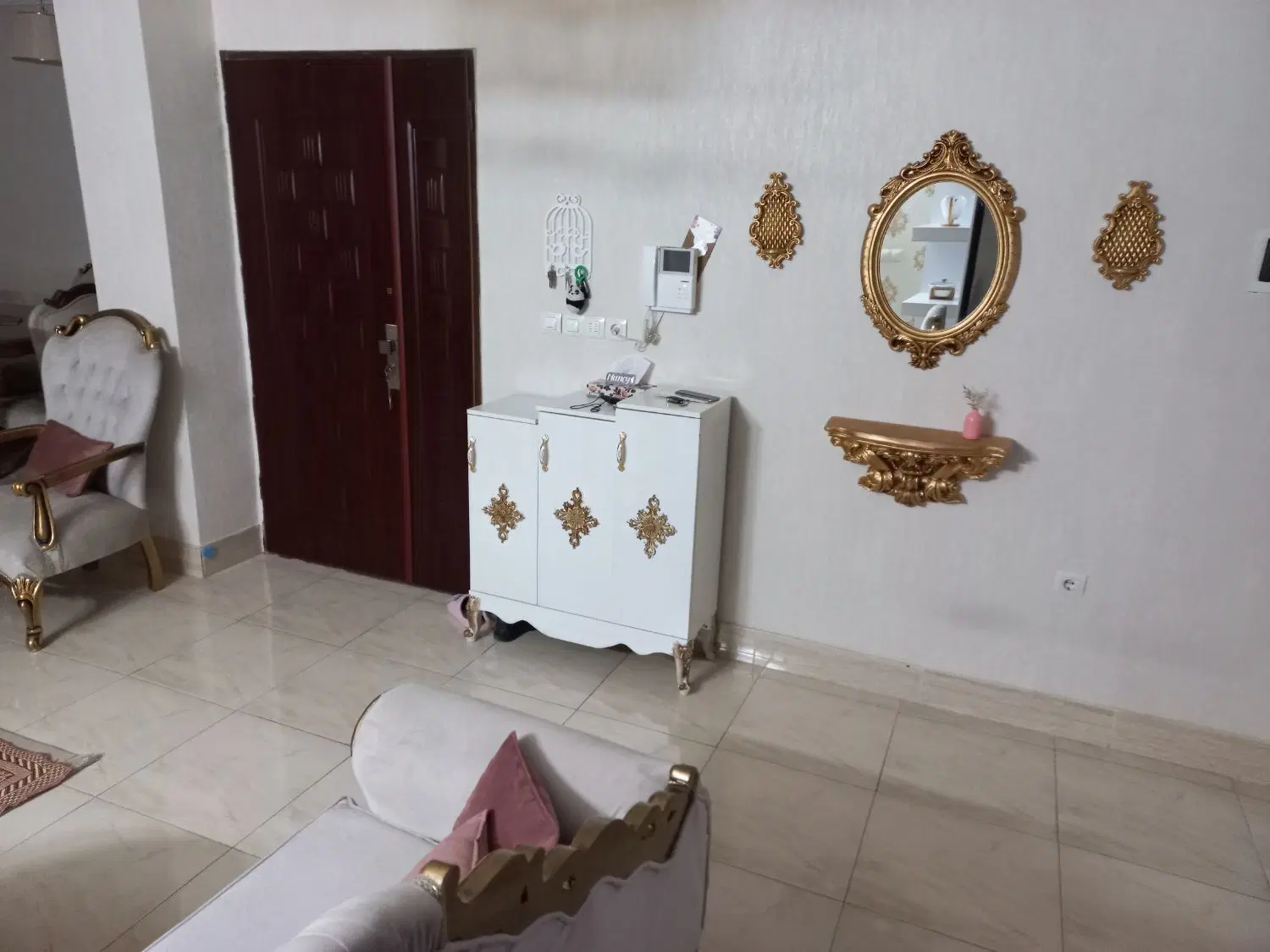 آپارتمان طبقه دوم