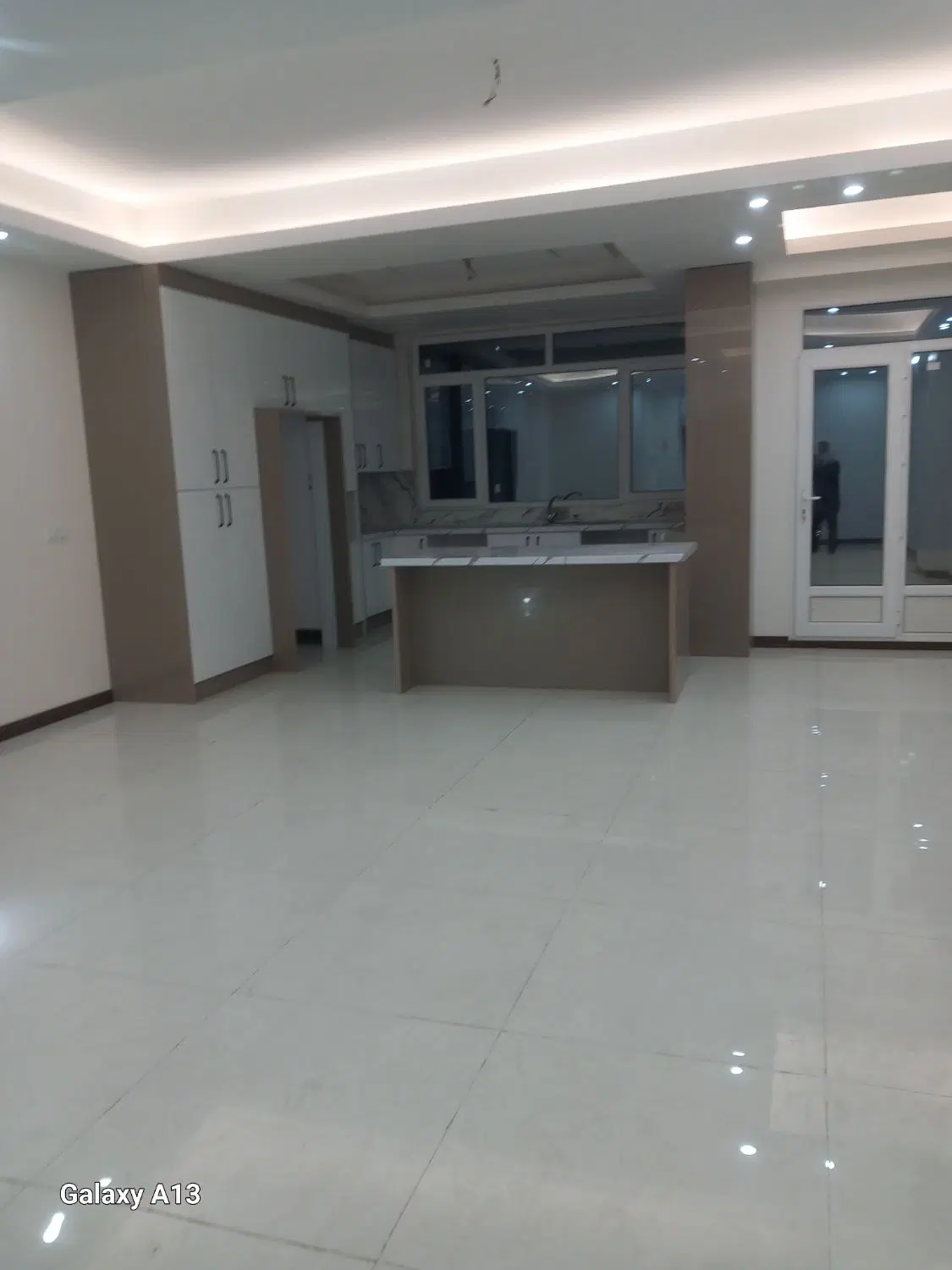 108متر فول امکانات