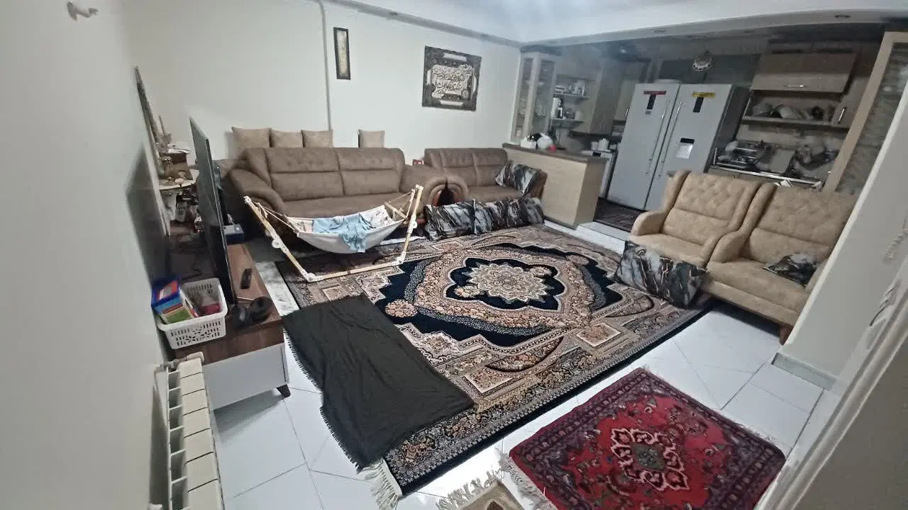 ۶۸ متری دوخوابه مسلم جنوبی( تخلیه فوری)