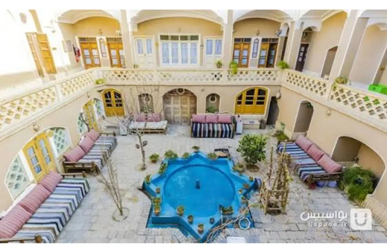 خانه دو طبقه