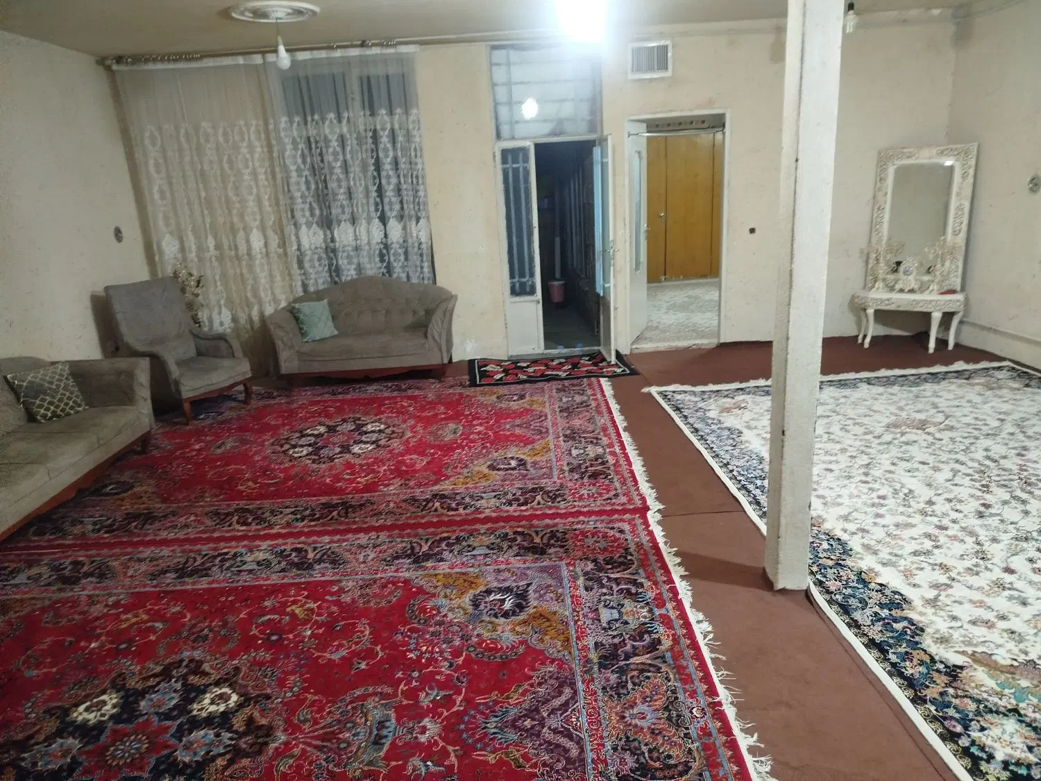 خانه اجاره ای بلوارطاقبستان