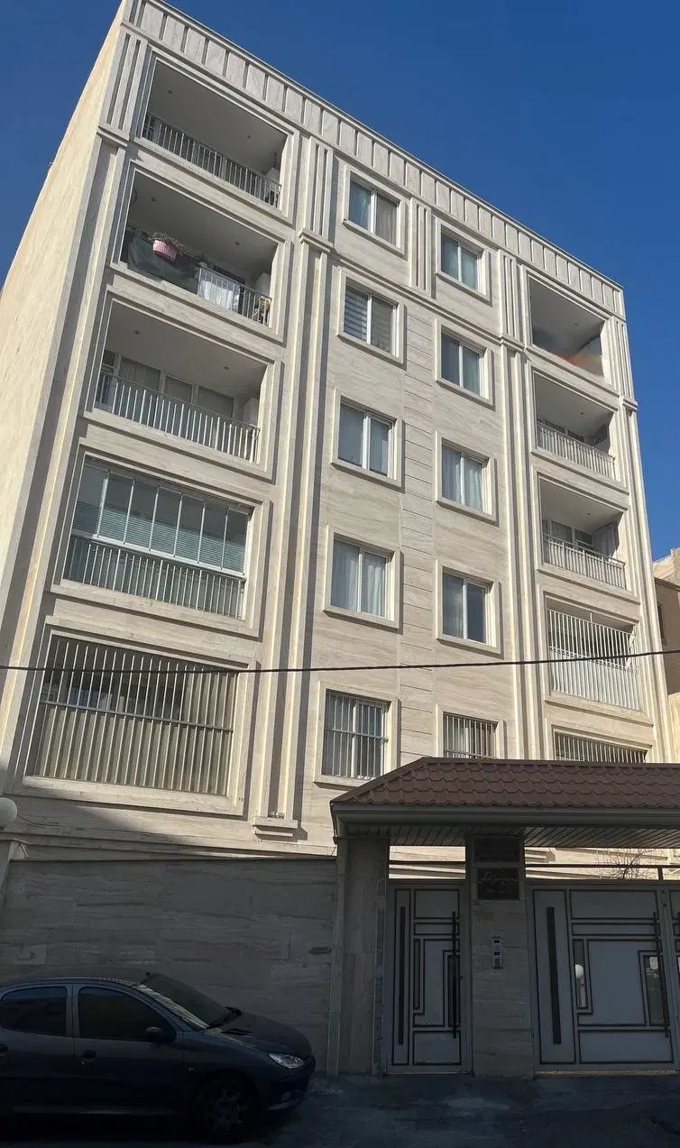 اپارتمان 121 متری 3 خوابه فول امکانات.