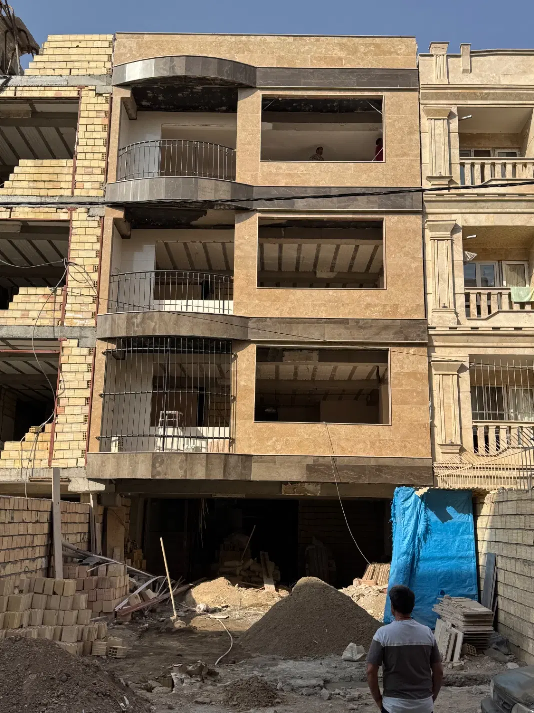 آپارتمان زیباشهر منطقه ۶ معاوضه با خودرو