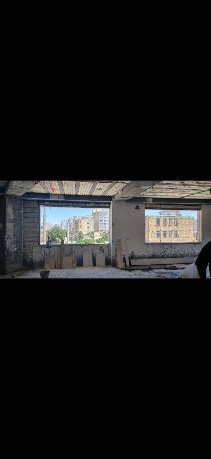 ۱۸۰ متری سه بر دادگستری