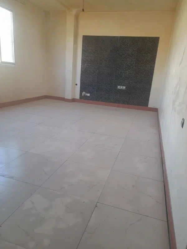 اجاره واحد آپارتمانی طبقه اول روی پارکینگ