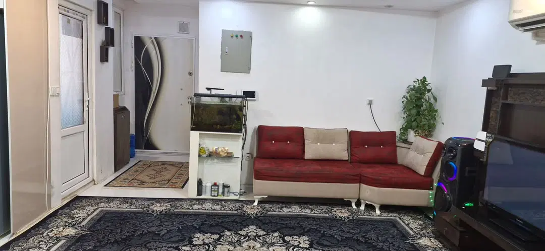 ۴ واحده_ ۷۰متر_ 2 خوابه_ طبقه بالا_ اراضی پاداد