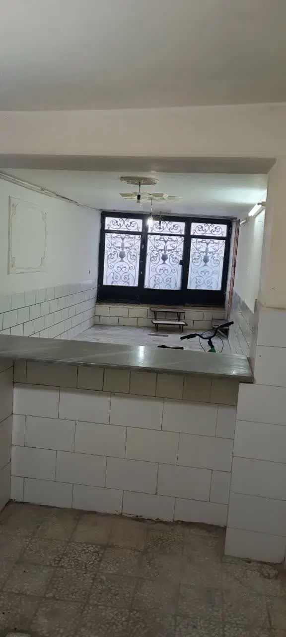 انبار ۶۵متری خیابان کشتارگاه