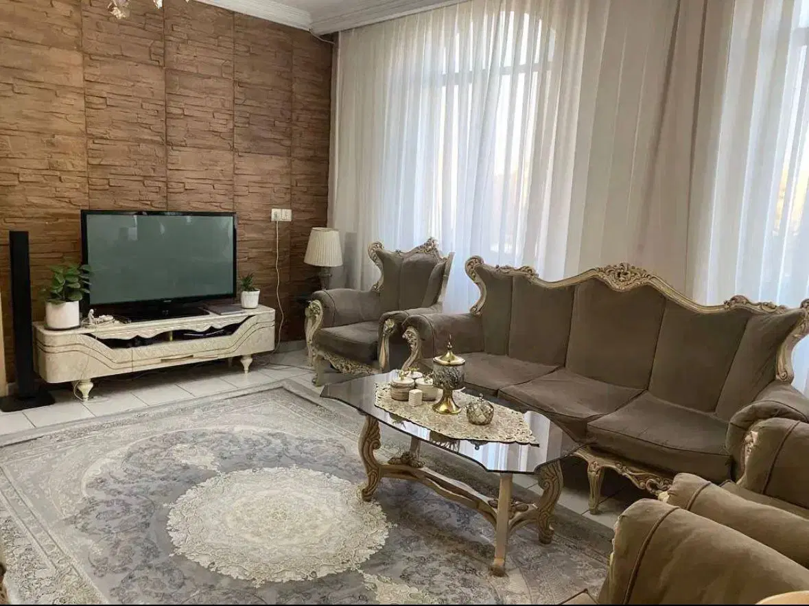 اپارتمان۸۰متری۲خواب کم واحد سرمایه گذاری پونک