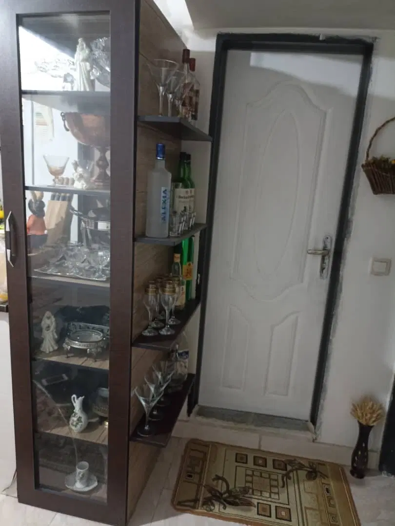 واحد ۸۰ متری ۲ خواب پارکینگ اختصاصی