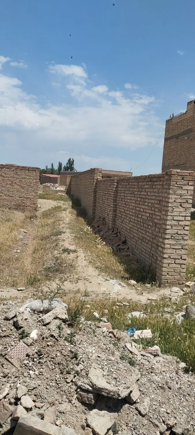 خانه نیمه ساخته تازه کندبرخیابان بیست قرجه داغی