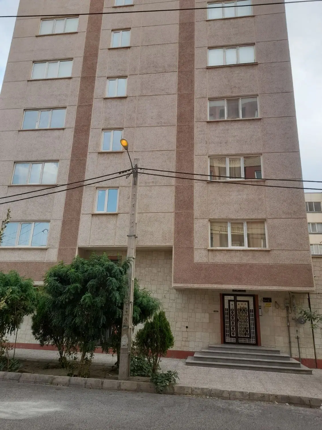 80 متر فول امکانات با پارکینگ و انباری