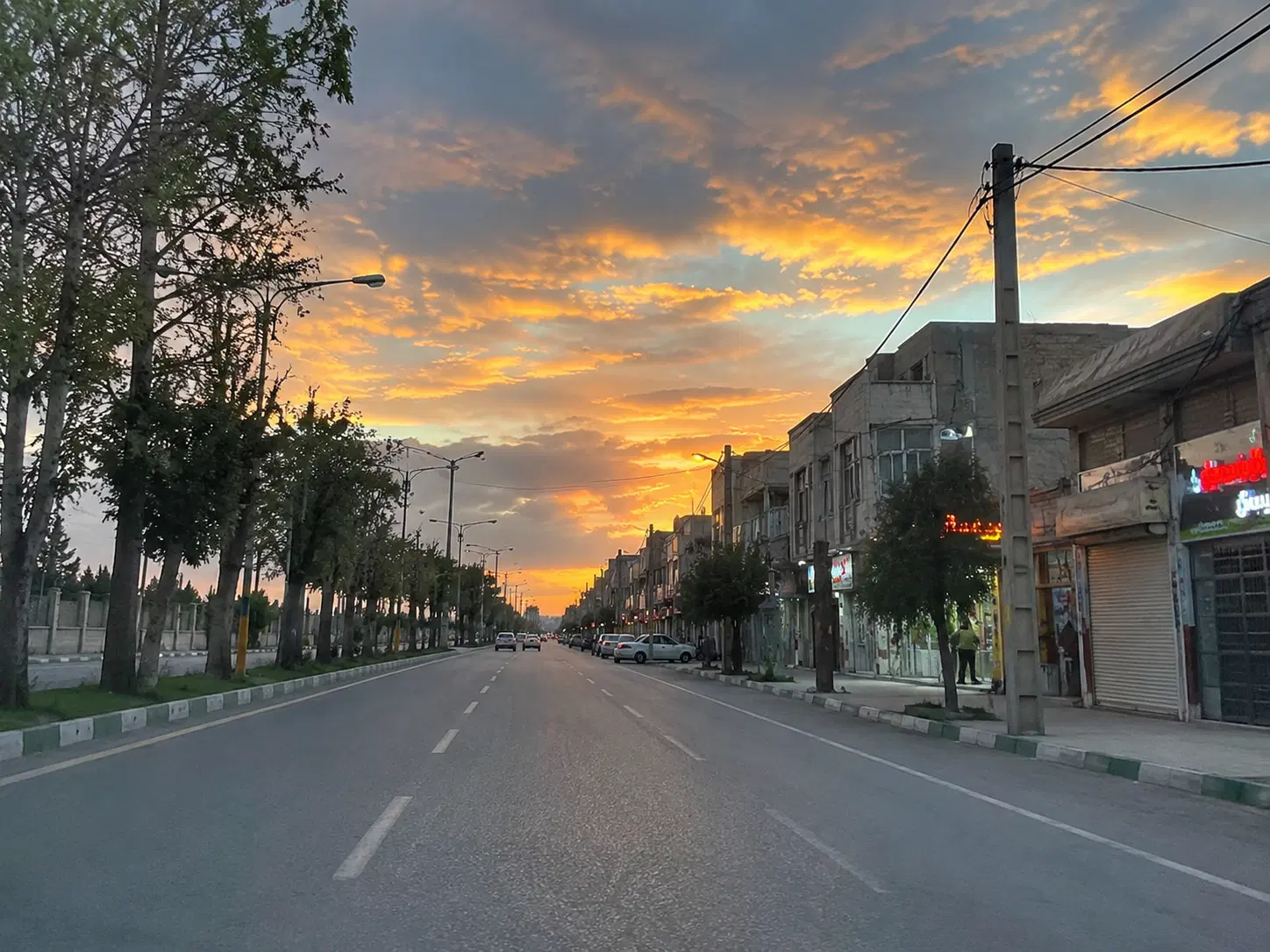 فروش زمین تجاری حاشیه خیابان معلم