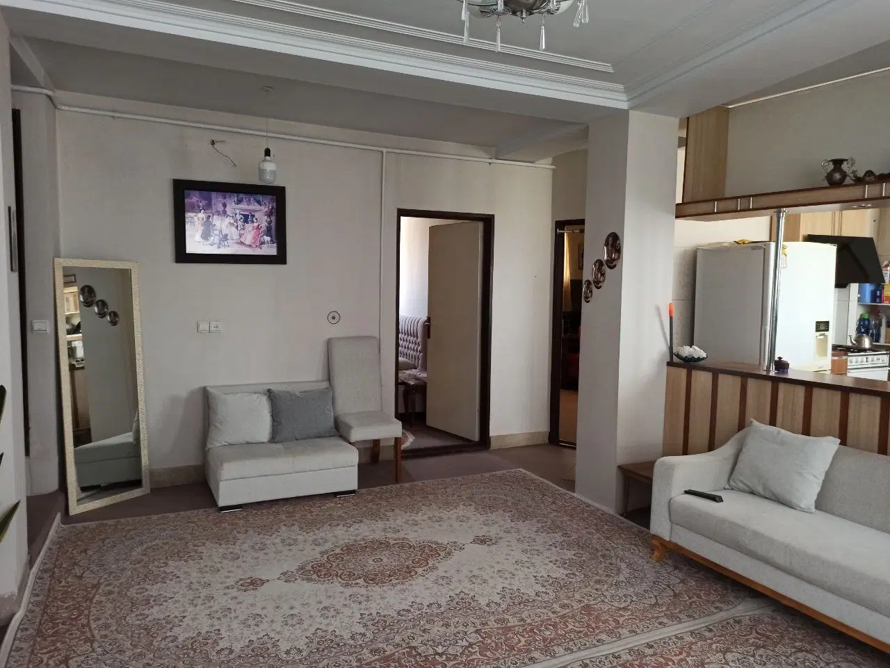 آپارتمان ۹۰ متری میدان تختی