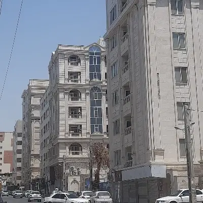 ۱۸۰متری شیک حکمت