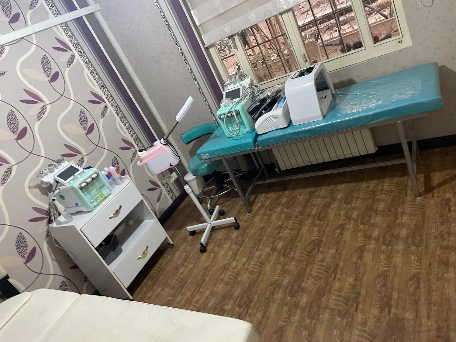 اجاره اتاق در مطب سعادت اباد