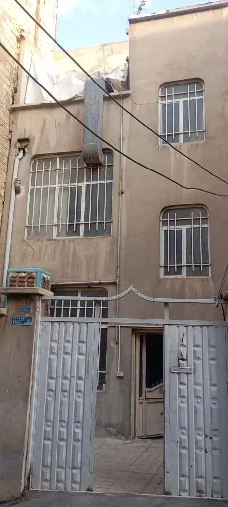خونه ویلایی ۵۰ متری یک طبقه و نیم