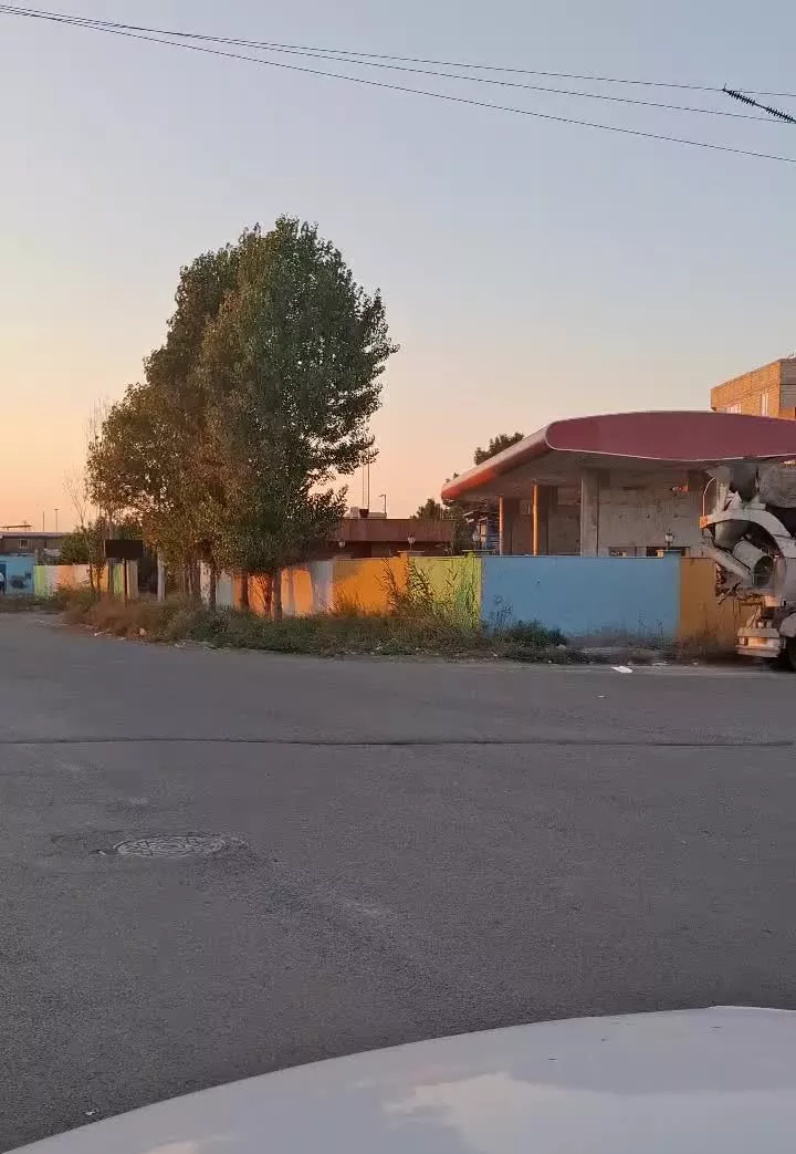 یک باب مغازه به متراژ ۴×۱۰ نبش و دوبر با سند ۶دانگ