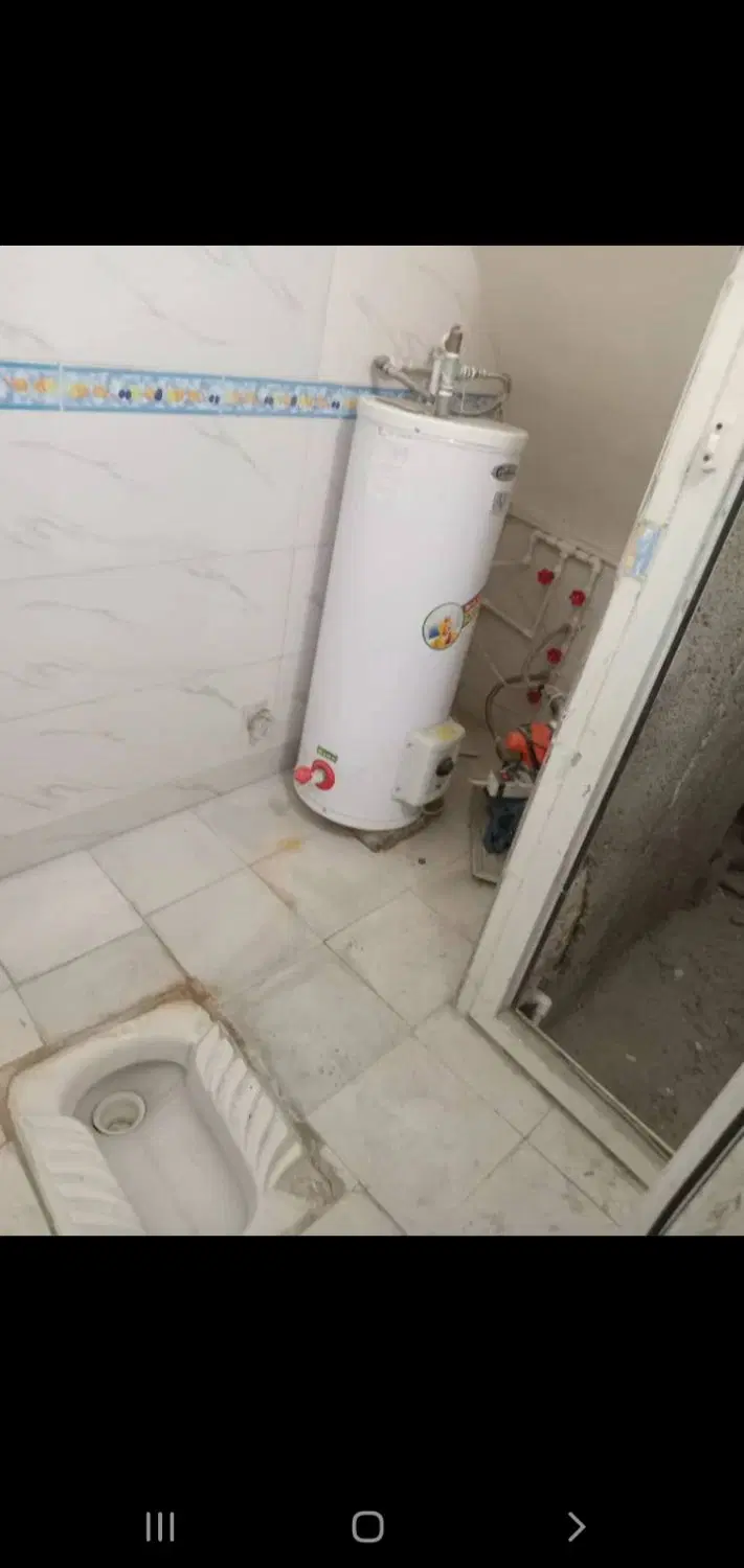 یک مغازه بالای همکف ۳۰متری مناسب برای دفتروانباروخ