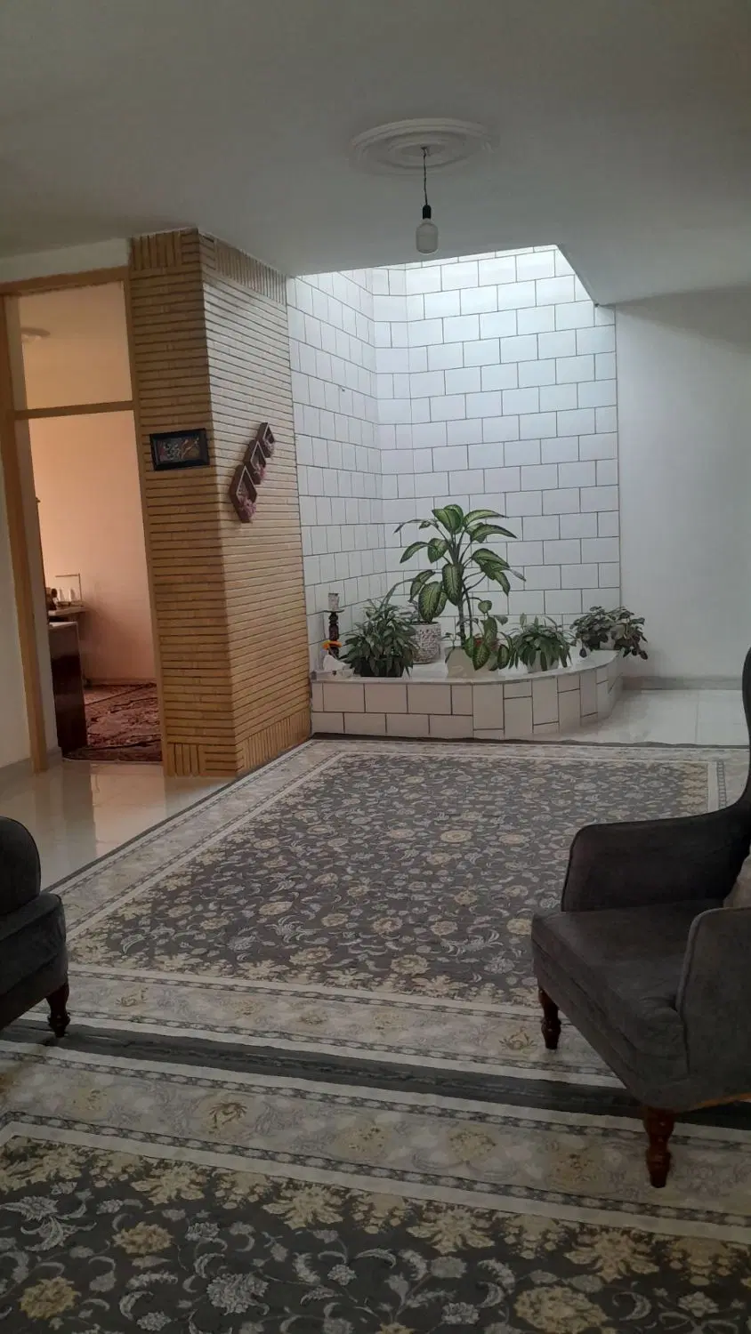 ویلایی دو طبقه ۲۱۰ متری شهرک معلم