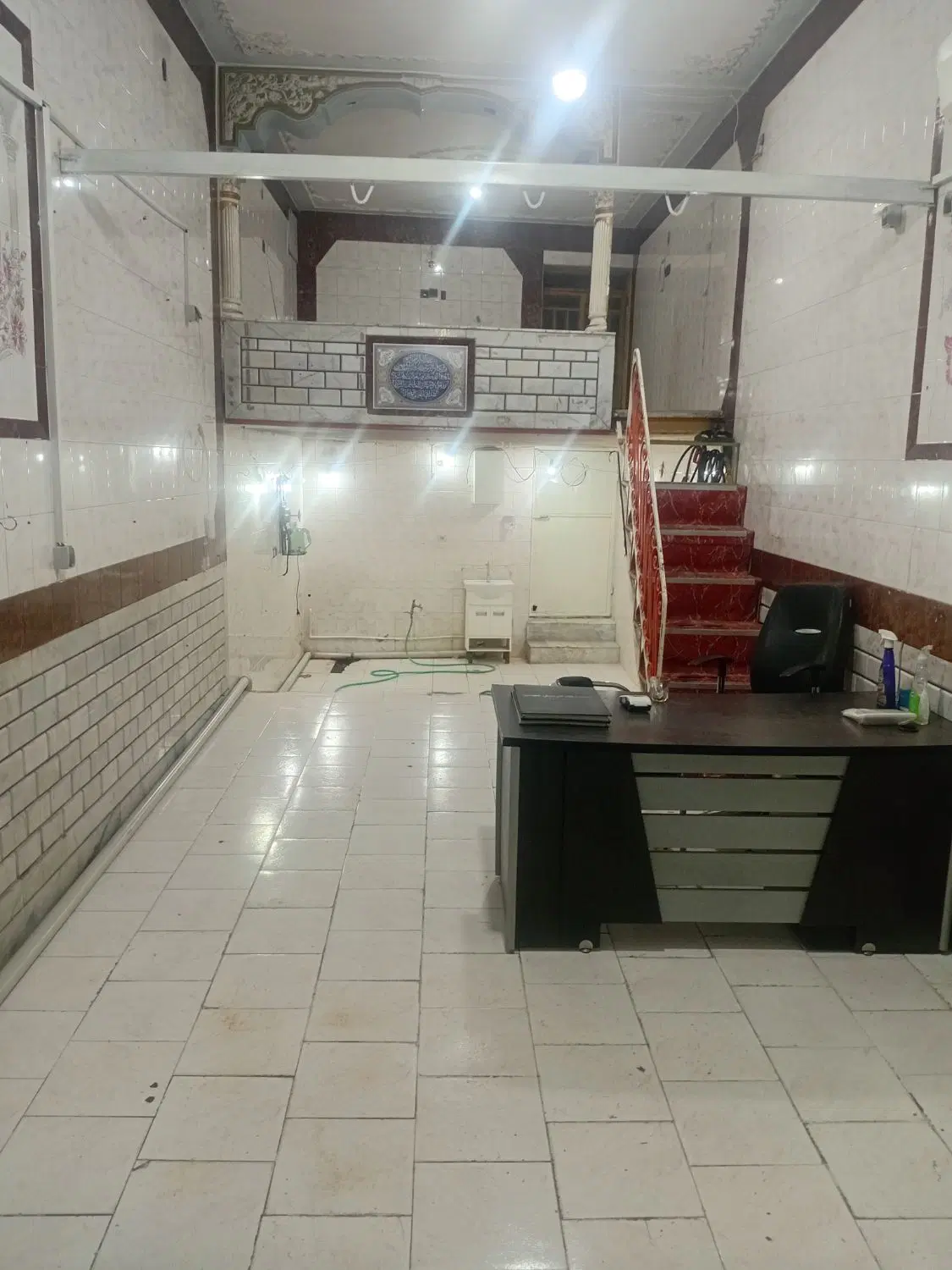 اجاروفروش مغازه بهترین لوکیشن واقع درقیرفلکه گاراژ