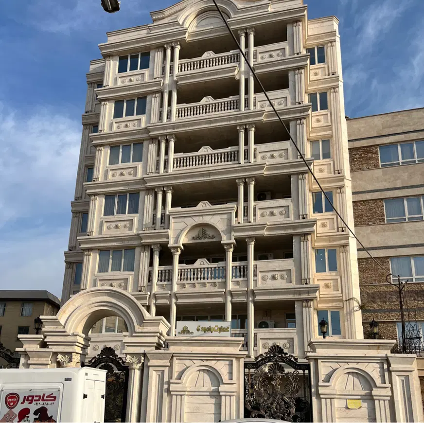 کانال غربی دهکده شمالی ۱۳۸ متر ۳ خواب فول امکانات