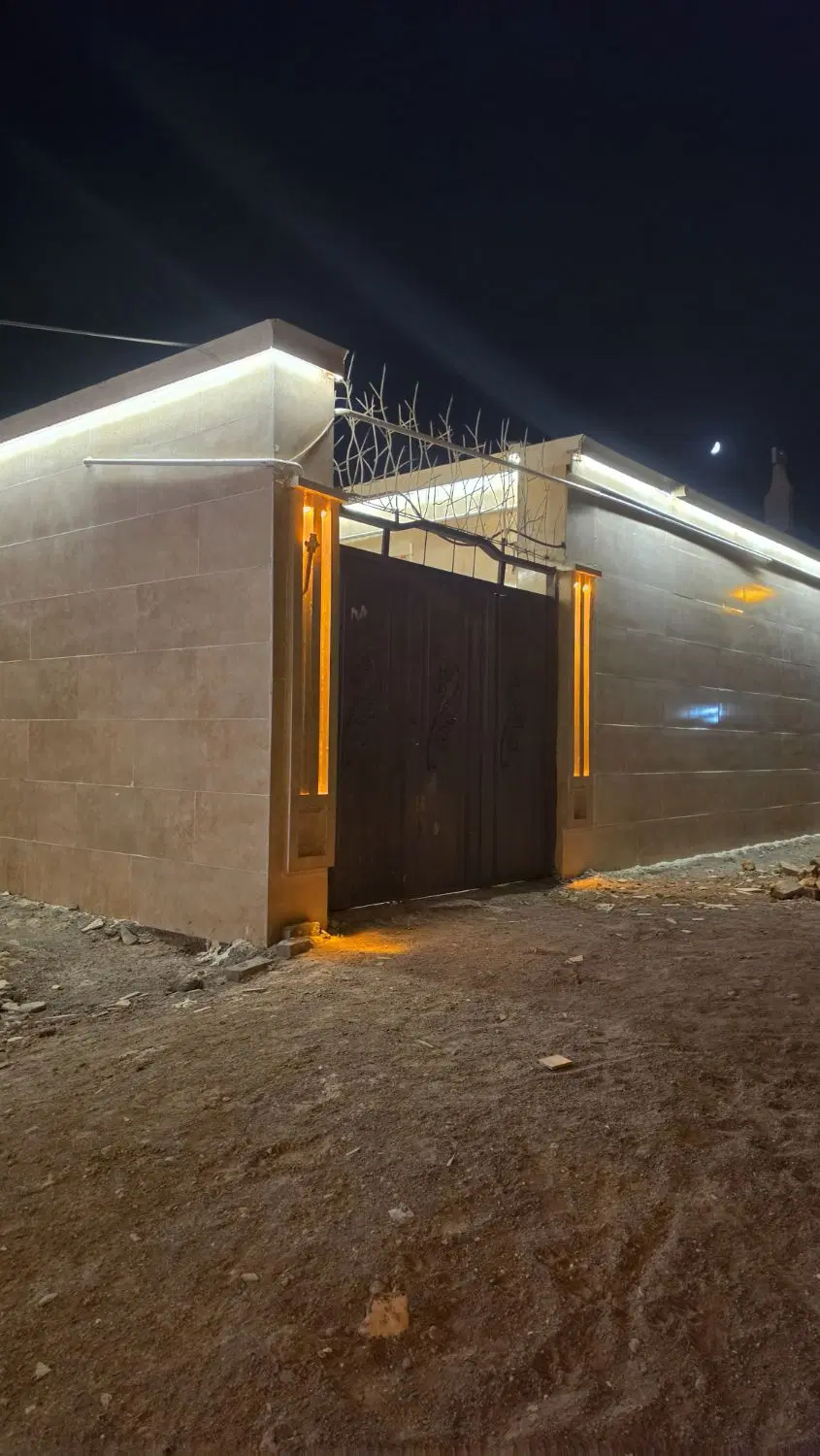 خانه ده سیاه مرد حسن ابادی ۹