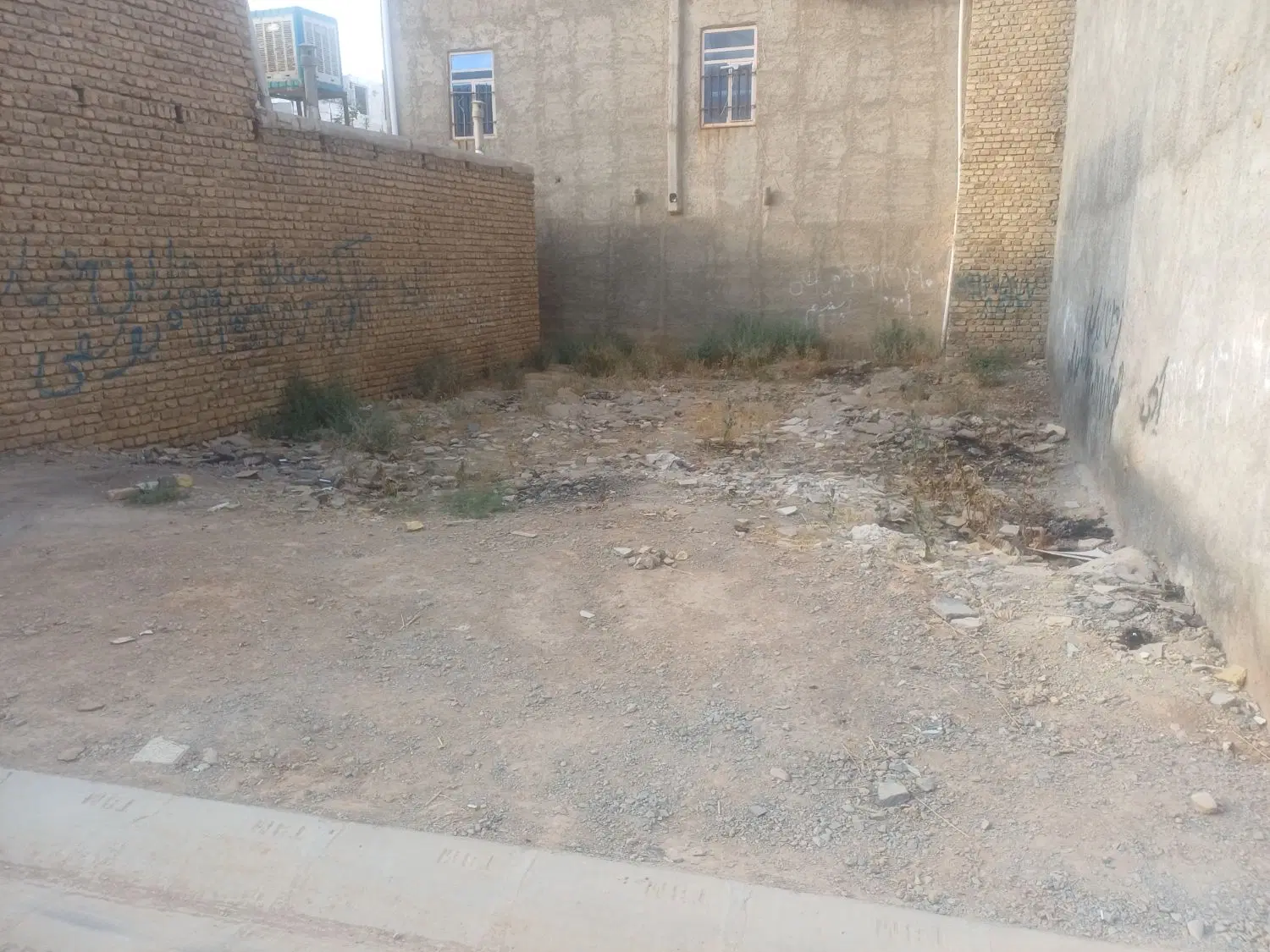 زمین گاوخونه مطهری ۶