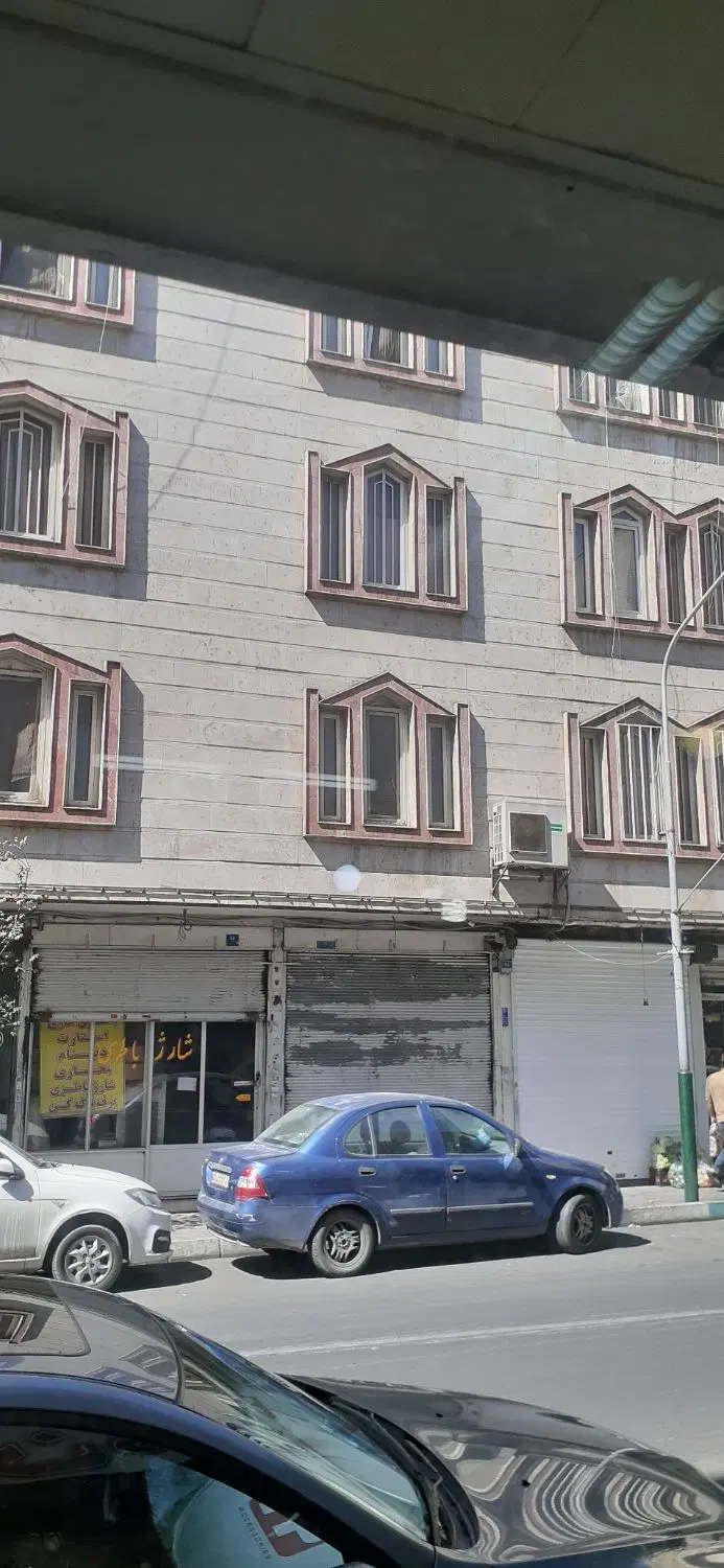 ‌آپارتمان ۷۵ متری دو خوابه دروازه شمیران