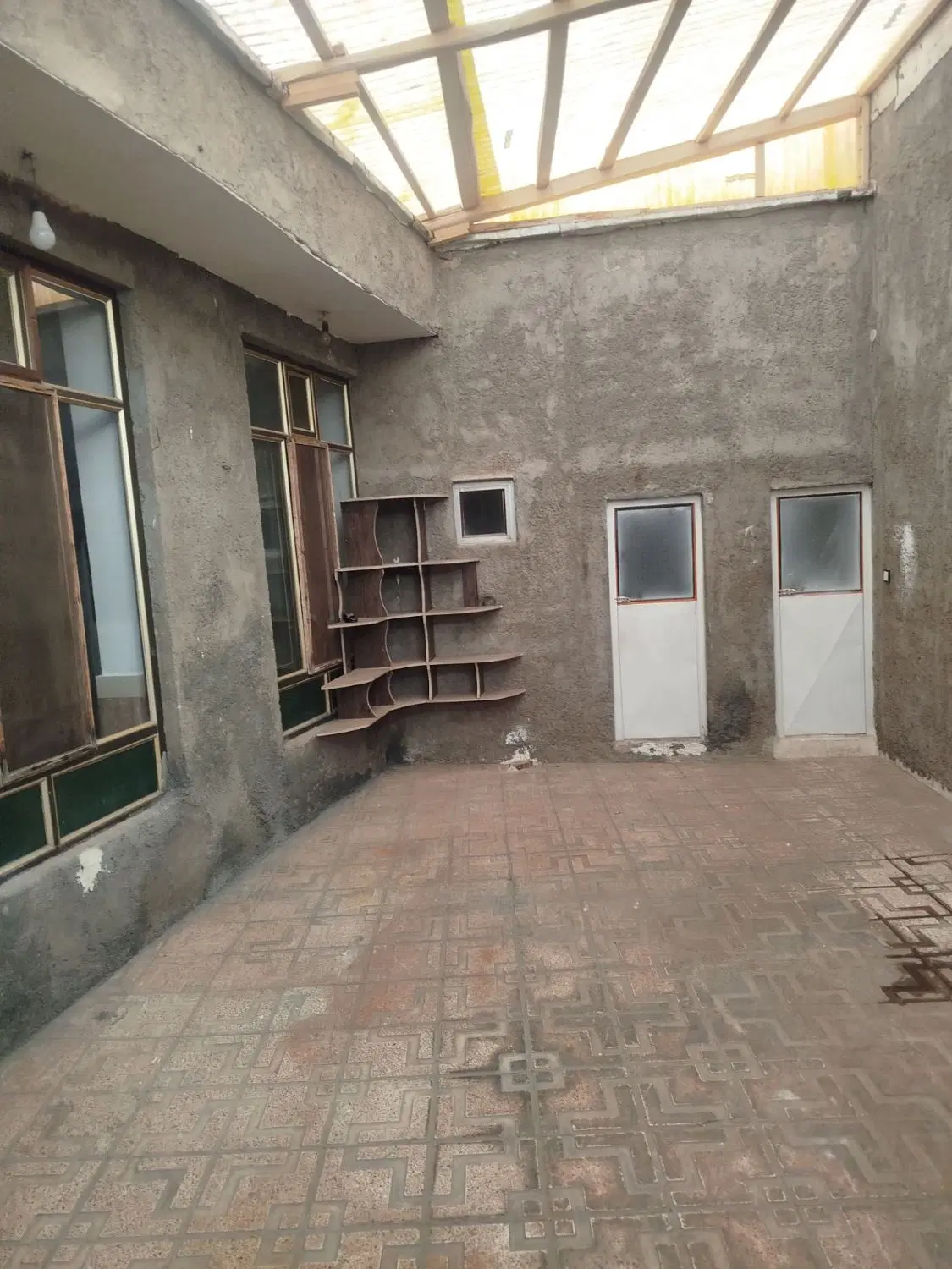 اجاره خانه دربستی بر خیابان