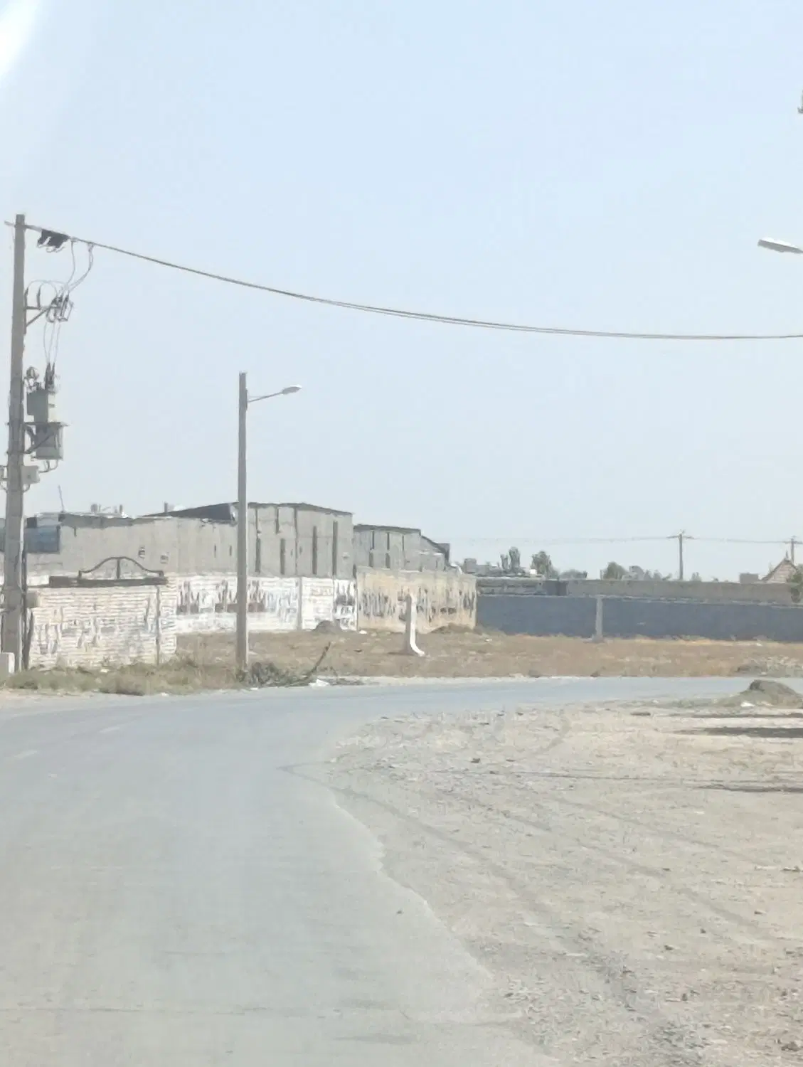 خانه کوی امیر با مغازه برای ساخت و ساز مناسب است